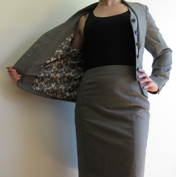 "Modern Icon" Periphery Houndstooth Skirt Suit - Picture 3 of 9